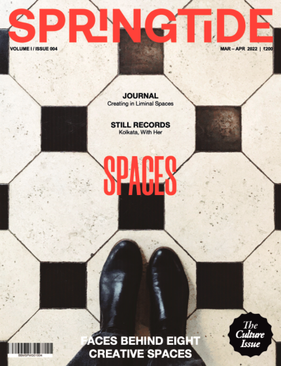 cover-01004 Click on the magazine cover for a preview.